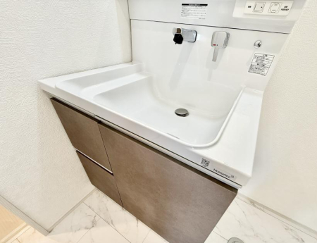 ���̑����� �ݔ����ׂ��������܂Ő􂢂₷���֗��ȃn���h�V�����[�t��