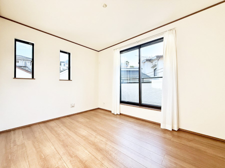 �q������ �������v���C�x�[�g��ԂƂ��ĐÂ��ŗ�������������񋟂��Ă���܂�