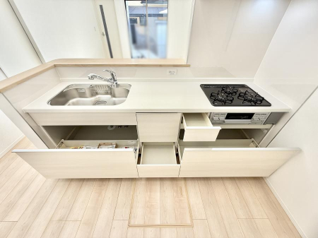 �L�b�`�� �����������������Ɗy�����Ȃ�A���K�ȃL�b�`�����