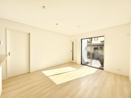 ���r���O ���������R�Ɖ�b�����܂��A�S�n�悢�ЂƂƂ�