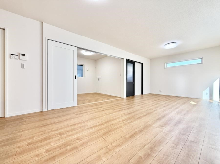 �q������ �����������̍D�݂ɍ��킹���C���e���A�𐮂��₷�����𔽉f�ł���ꏊ�ł�