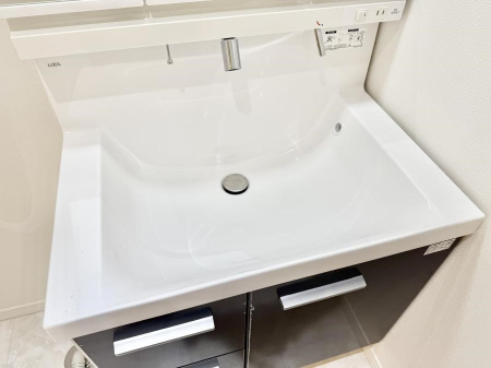 ���̑����� �ݔ����ׂ��������܂Ő􂢂₷���֗��ȃn���h�V�����[�t��