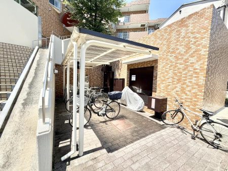 ̑ OρƐꂽ֏ŁA]Ԃ̕ۊǂSł