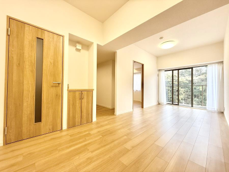 ���r���O ���������C�ɓ���̏ꏊ�ŁA�̂�т�Ƃ������Ԃ�