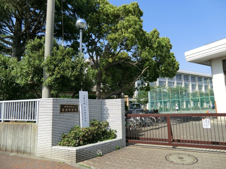 ���ӊ� ���w�Z 1400m ���{��s���w�Z�Ǖl���w�Z