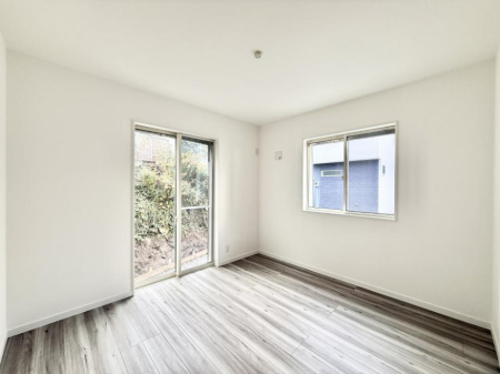 �Q�� ���������̔z�u��ʋC���̗ǂ��݌v�ŕ����̋�C�������炸�A��ɐV�N�ȋ�C������܂�