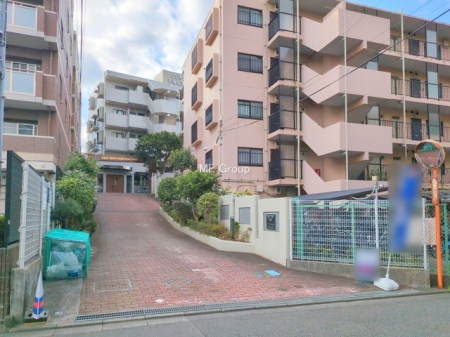 nOώʐ^ OρV炵n܂ꏊŁAƑJ[߂