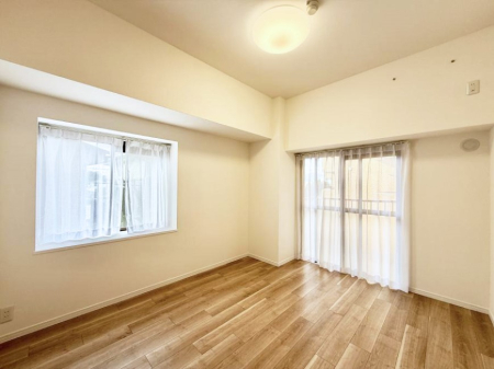 ���̑����� �������Â��ȗm���œǏ����ɏW���ł���ꏊ