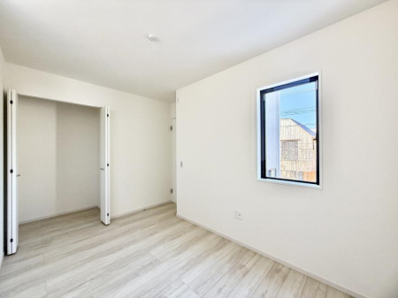 �q������ �������v���C�x�[�g��ԂƂ��ĐÂ��ŗ�������������񋟂��Ă���܂�