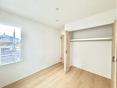 �q������ �������v���C�x�[�g��ԂƂ��ĐÂ��ŗ�������������񋟂��Ă���܂�