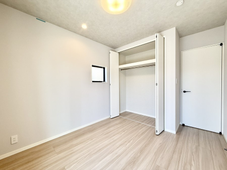 �q������ �������Ƌ�⃌�C�A�E�g�����R�ɔz�u�ł��邽�ߎg�����肪�ǂ����K�ɉ߂����܂�