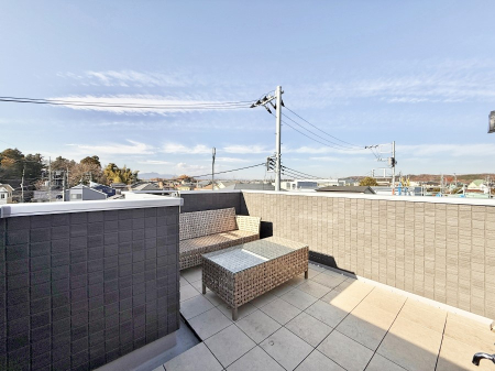 �o���R�j�[ ������ ���R��g�߂Ɋ�����A�J���I�ȃo���R�j�[