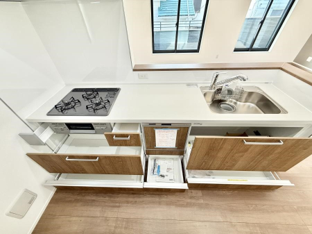 �L�b�`�� �������Ƒ����J��[�߂�A������̂���L�b�`��