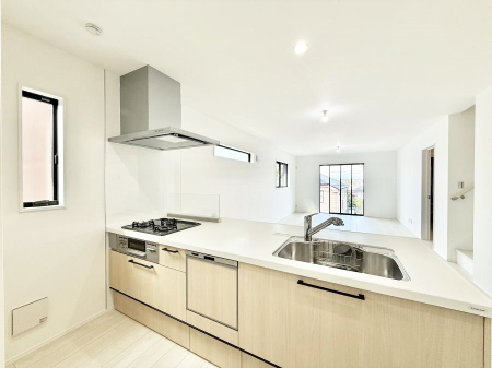 �L�b�`�� ���������y���݂ƐH�ׂ�K����͂���L�b�`��