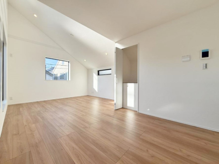 ���r���O ���������ƕ���������A�����b�N�X�ł�����