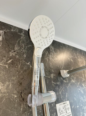 ���̑����� �ݔ����킴�킴�V�����[�����̃��o�[�܂Ŏ��L�΂��K�v���Ȃ��A�ȒP�Ɏ~���ł���