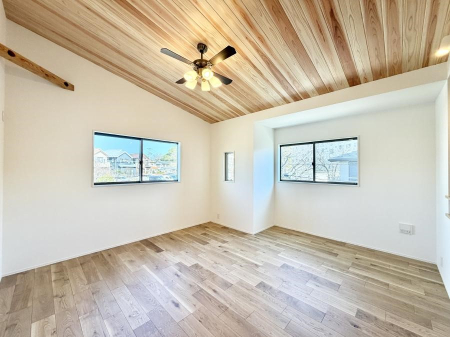 ���r���O ���������R�Ɖ�b�����܂��A�S�n�悢�ЂƂƂ�