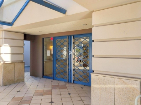 �G���g�����X �O�ρ��������̂���G���g�����X�͉��K�Ȗ����̎n�܂�����o���܂�