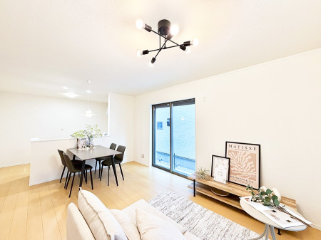 rO 났ƏΊ炪W܂AS܂郊rO