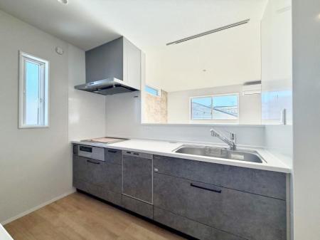 �L�b�`�� �������Ƒ��ƂȂ���A�R�~���j�P�[�V�����̏�