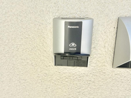 ���̑����� �ݔ�������ŊȒP�ɏ[�d�ł��A�G�R�ȃJ�[���C�t���T�|�[�g