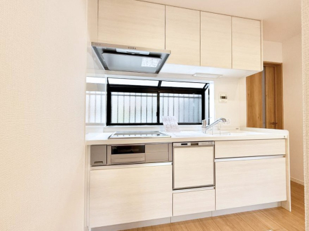 �L�b�`�� �������Ƒ��ƂȂ���A�R�~���j�P�[�V�����̏�