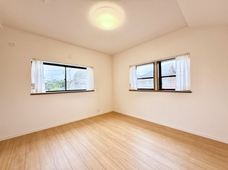 �q������ �������Ƌ�⃌�C�A�E�g�����R�ɔz�u�ł��邽�ߎg�����肪�ǂ����K�ɉ߂����܂�