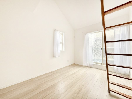 �q������ �������v���C�x�[�g��ԂƂ��ĐÂ��ŗ�������������񋟂��Ă���܂�