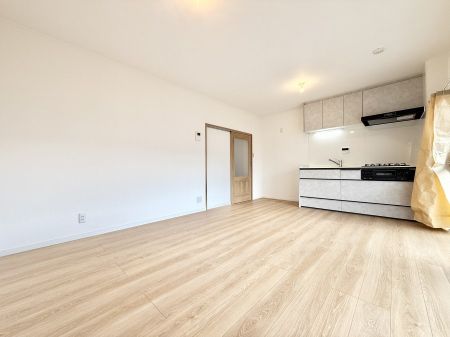 ���r���O �����������������Ɠ��ʂɂ���A�e���̋��