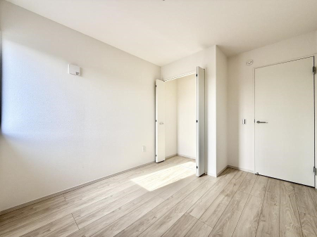 �Q�� ���������̔z�u��ʋC���̗ǂ��݌v�ŕ����̋�C�������炸�A��ɐV�N�ȋ�C������܂�