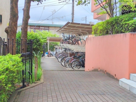 ̑ OρƐꂽ֏ŁA]Ԃ̕ۊǂSł