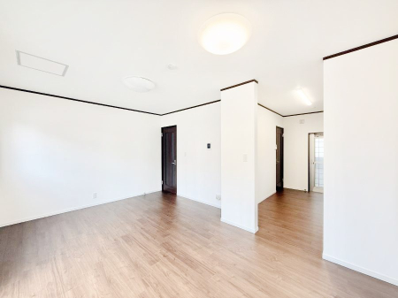 ���r���O ���������났�ƏΊ炪�W�܂�A�S���܂郊�r���O