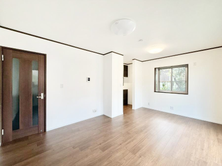 ���r���O ���������R�Ɖ�b�����܂��A�S�n�悢�ЂƂƂ�