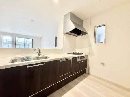 �L�b�`�� ���������y���݂ƐH�ׂ�K����͂���L�b�`��