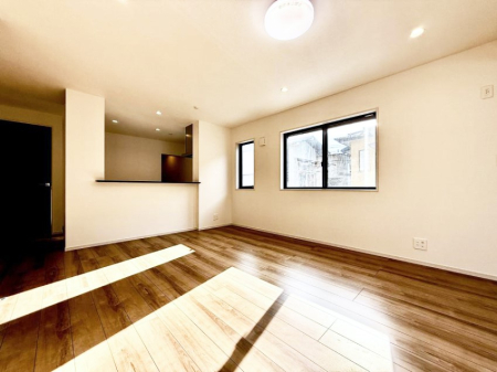 ���r���O ���������났�ƏΊ炪�W�܂�A�S���܂郊�r���O