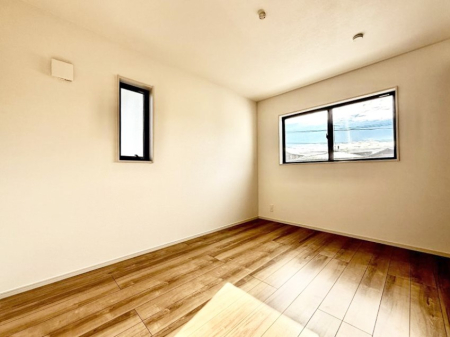 �Q�� ���������̔z�u��ʋC���̗ǂ��݌v�ŕ����̋�C�������炸�A��ɐV�N�ȋ�C������܂�