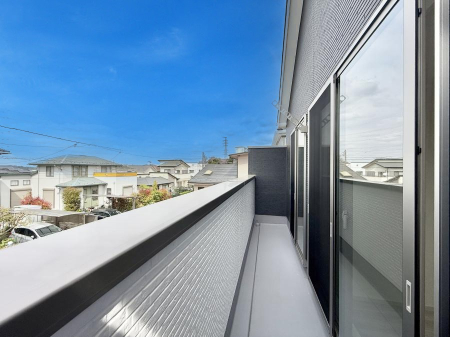 �o���R�j�[ ������ �G�߂̈ڂ낢����������J���I�ȋ�Ԃł�