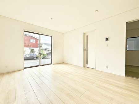 ���̑����� �������Ƒ��̏Ί炪���ӂ��A���났�̋��