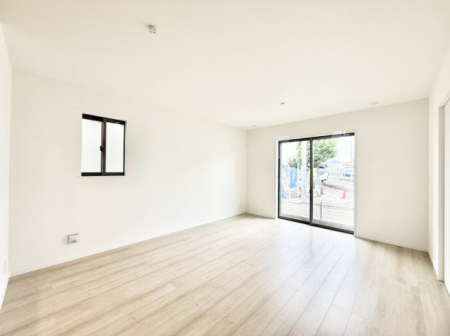 ���r���O ���������났�ƏΊ炪�W�܂�A�S���܂郊�r���O