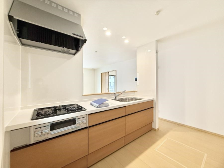 �L�b�`�� �������Ƒ����J��[�߂�A������̂���L�b�`��