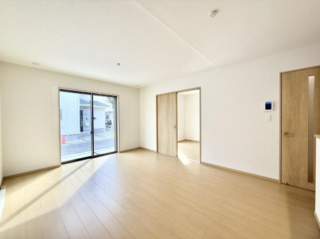 ���r���O ���������S�n�̂����A���z�̃��r���O