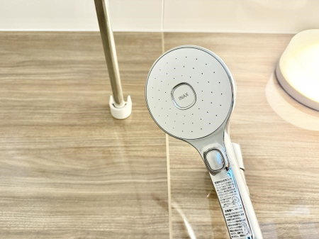 ���̑����� �ݔ����킴�킴�V�����[�����̃��o�[�܂Ŏ��L�΂��K�v���Ȃ��A�ȒP�Ɏ~���ł���