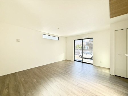 ���r���O ���������났�ƏΊ炪�W�܂�A�S���܂郊�r���O