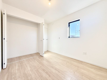 �q������ �������v���C�x�[�g��ԂƂ��ĐÂ��ŗ�������������񋟂��Ă���܂�