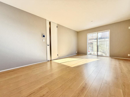 ���r���O �����������������Ɠ��ʂɂ���A�e���̋��