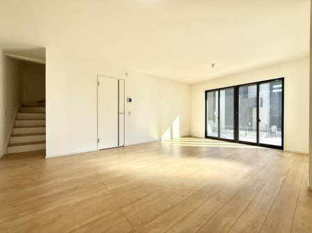 ���r���O ���������R�Ɖ�b�����܂��A�S�n�悢�ЂƂƂ�