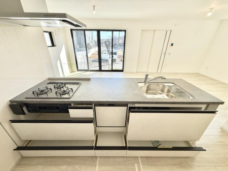 ���ӊ� �X�[�p�[ 600m �Ɩ��X�[�p�[�`��X