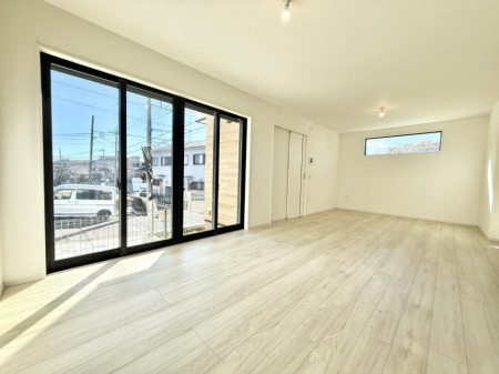 ���r���O ���������R�Ɖ�b�����܂��A�S�n�悢�ЂƂƂ�