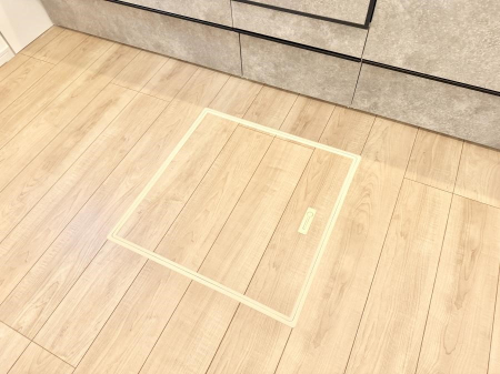 ���̑����� �ݔ����������̏��C����������C��ɗU������A�����I�ɔr�����ł��܂��B