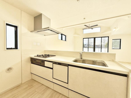 �L�b�`�� ����